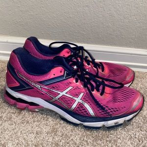 ASICS Women's GT-1000 4 Running Shoe - pink